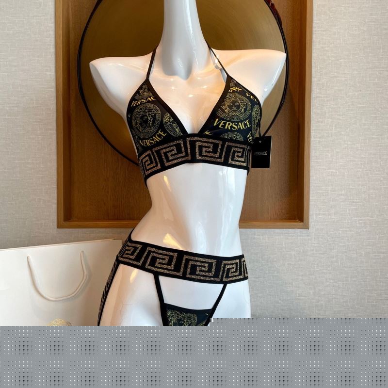 VERSACE